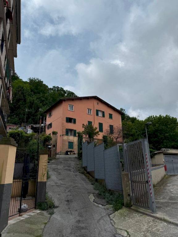 Zona - Three-room apartment via Polverara, 8, Genova (neighborhood Marassi) - photo 1