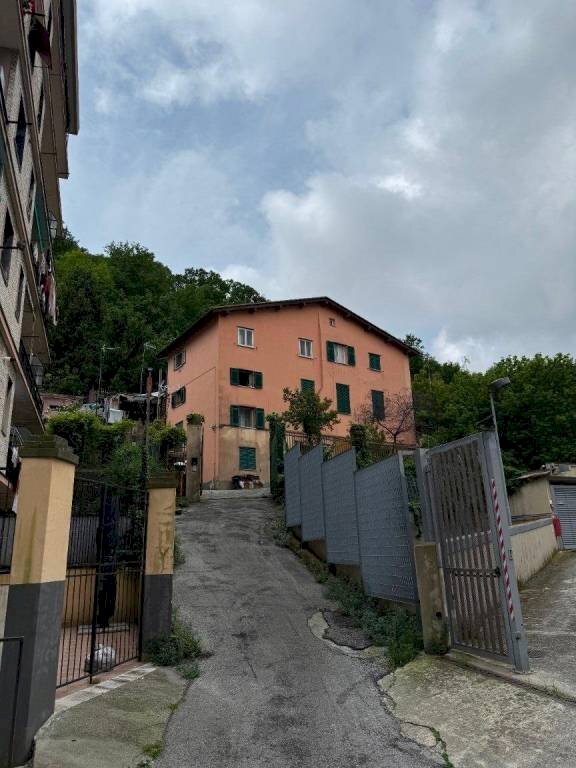 Zona - Three-room apartment via Polverara, 8, Genova (neighborhood Marassi) - photo 2