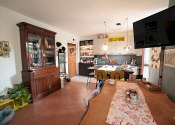 Salone - Three-room apartment via, Certosa di Pavia - photo 15