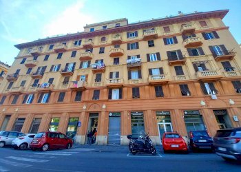 palazzo - Three-room apartment via Moresco, Genova (neighborhood Marassi) - photo 19