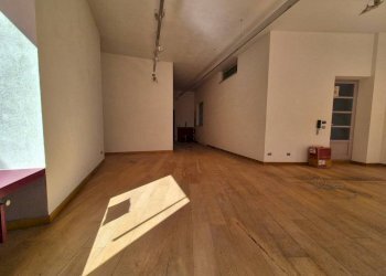 Stanza non arredata - Negozio via Giuseppe Garibaldi, Borgo San Dalmazzo - foto 4