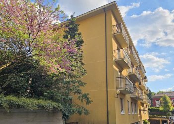 Facciata - Two-room apartment via Fratelli della Rovere, 8, Varese - photo 1