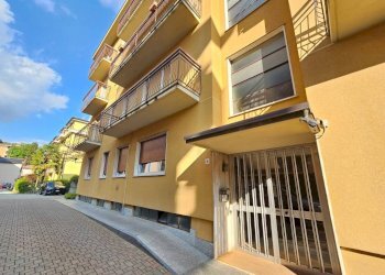 Facciata - Two-room apartment via Fratelli della Rovere, 8, Varese - photo 3