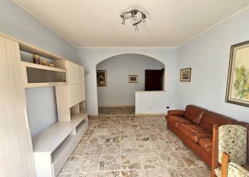 Salone - Two-room apartment via Fratelli della Rovere, 8, Varese - photo 6