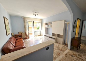 Salone - Two-room apartment via Fratelli della Rovere, 8, Varese - photo 8