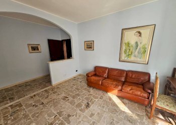 Salone - Two-room apartment via Fratelli della Rovere, 8, Varese - photo 10