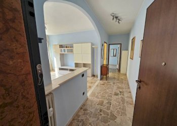 Ingresso - Bilocale via Fratelli della Rovere, 8, Varese - foto 24