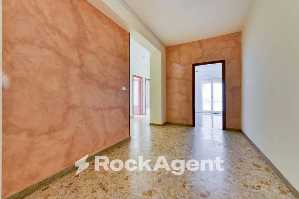 Stanza non arredata - Trilocale via Prolungamento Matteotti, Sarno - foto 2