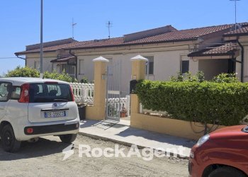Facciata - Villa contrada Pipedo, Riace - photo 1