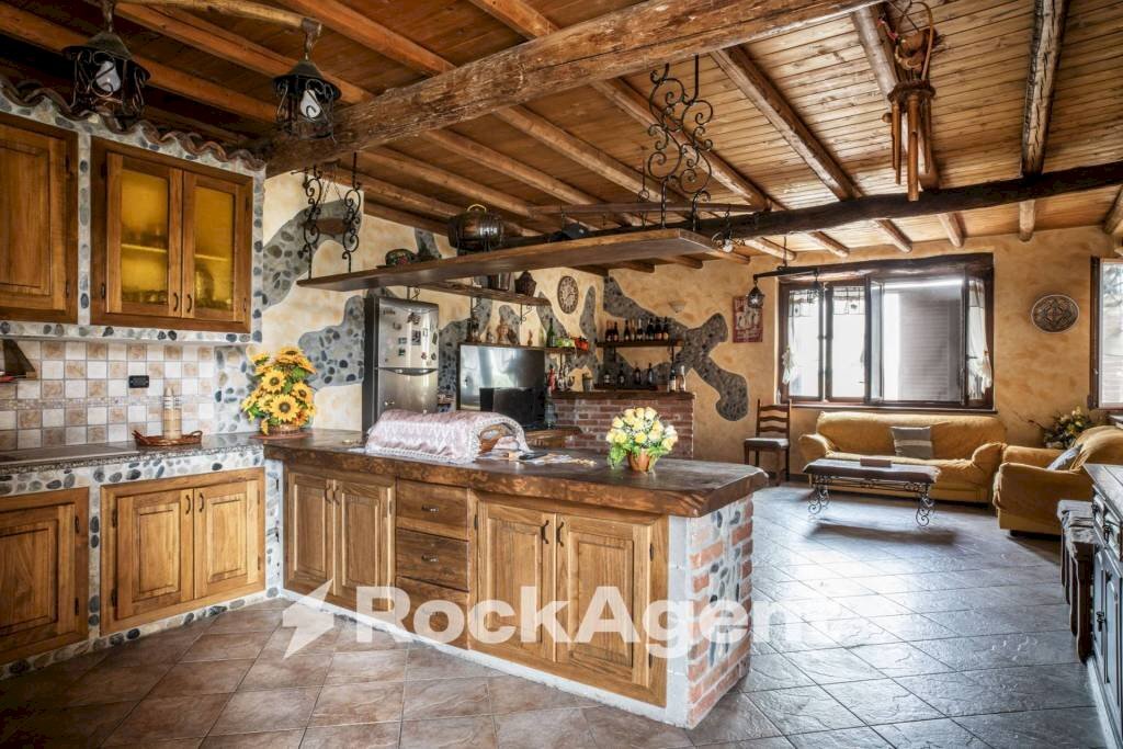 Cucina - Villa via Matteotti, 20, Sartirana Lomellina - foto 1