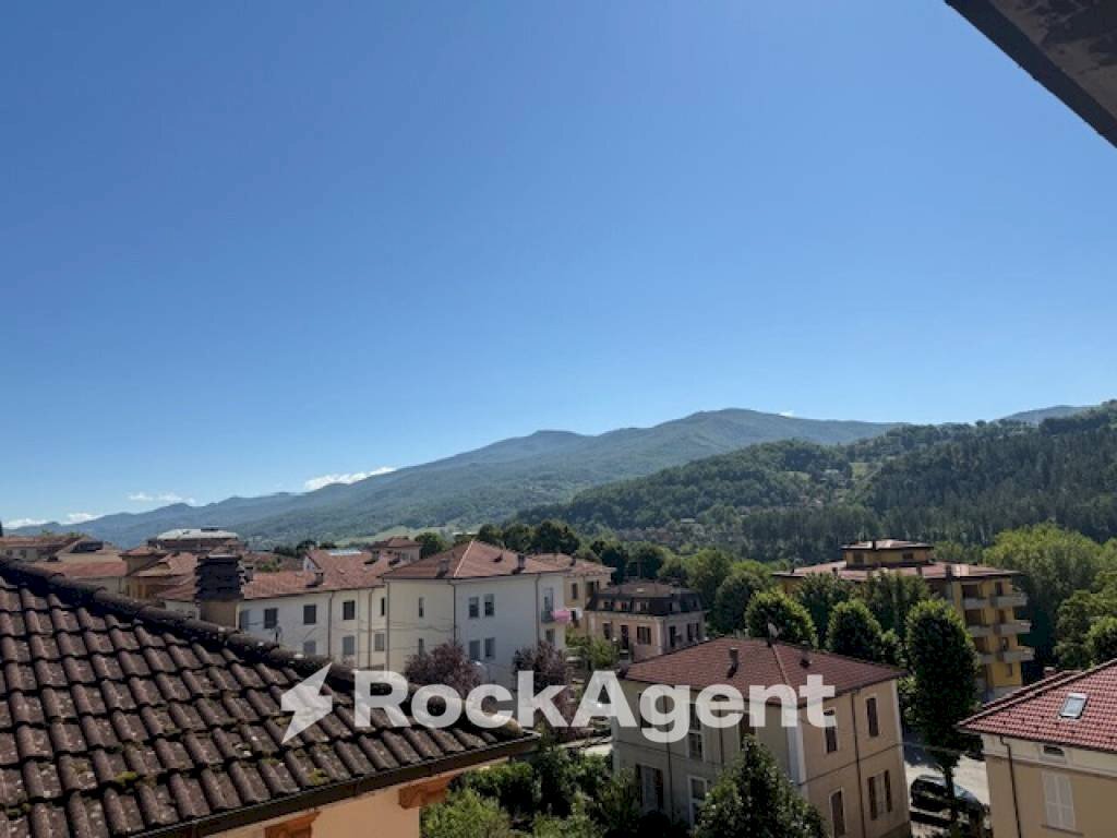Vista - Quadrilocale via Piave, Borgo Val di Taro - foto 1
