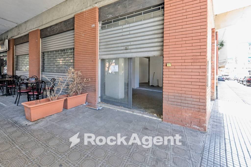 Zona - Shop via Giacomo Soliman, 58 R, Genova (neighborhood Sestri Ponente) - photo 1