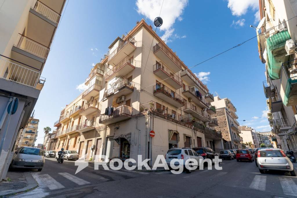 Zona - Two-room apartment via Gaetano Donizetti, 81, Catania - photo 1
