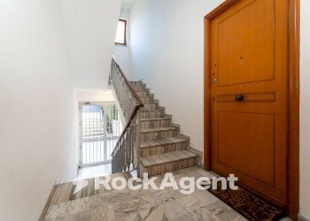 Interno palazzo - Three-room apartment via M. Rapisardi, 3, Aci Castello - photo 43