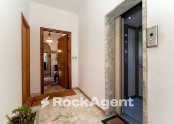 Interno palazzo - Three-room apartment via M. Rapisardi, 3, Aci Castello - photo 45