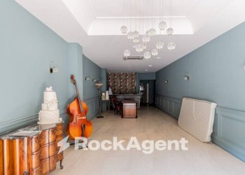 Interno non residenziale - Negozio via Scafati, 69, Sant'Antonio Abate - foto 1
