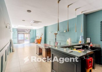 Interno non residenziale - Negozio via Scafati, 69, Sant'Antonio Abate - foto 2