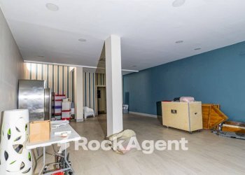 Interno non residenziale - Negozio via Scafati, 69, Sant'Antonio Abate - foto 12