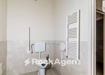 Bagno - Negozio via Scafati, 69, Sant'Antonio Abate - foto 23