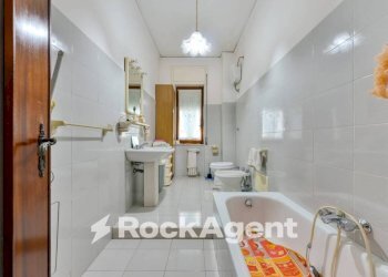 Bagno - Quadrilocale via Roma, 25, Poggiomarino - foto 13