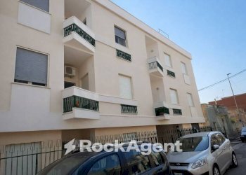 Facciata - Trilocale via Canova, 131, Casarano - foto 1