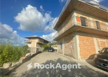 Facciata - Villa via Antonio Tedesco, Altavilla Silentina - foto 25