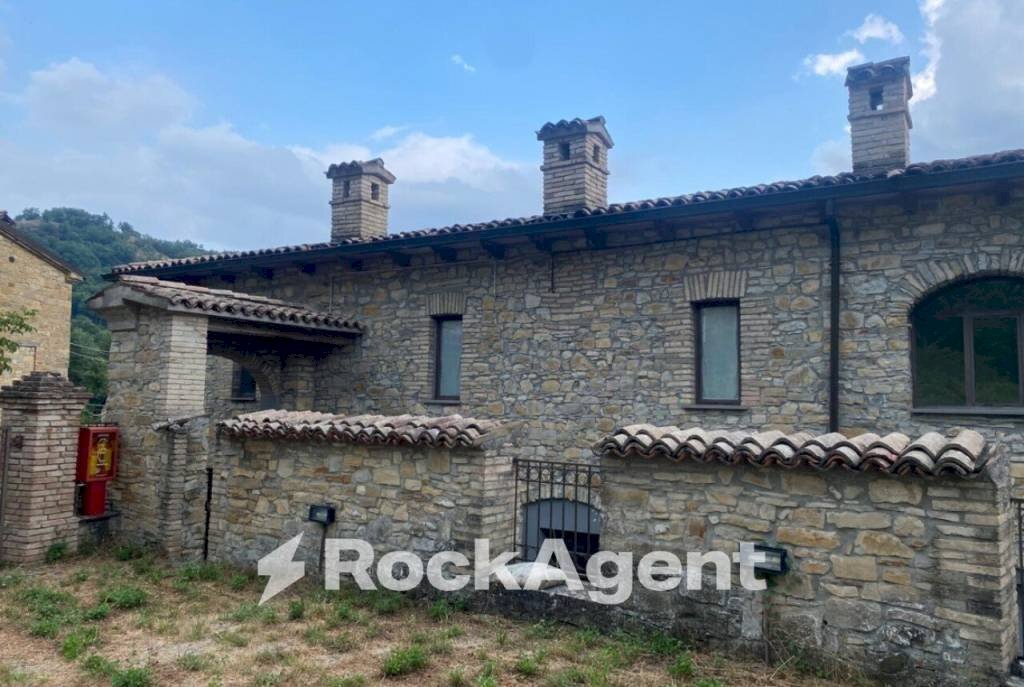 Facciata - Stable - Palace strada Terenzo - Bardone, Terenzo - photo 1