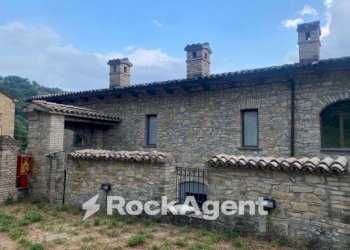 Facciata - Stable - Palace strada Terenzo - Bardone, Terenzo - photo 1
