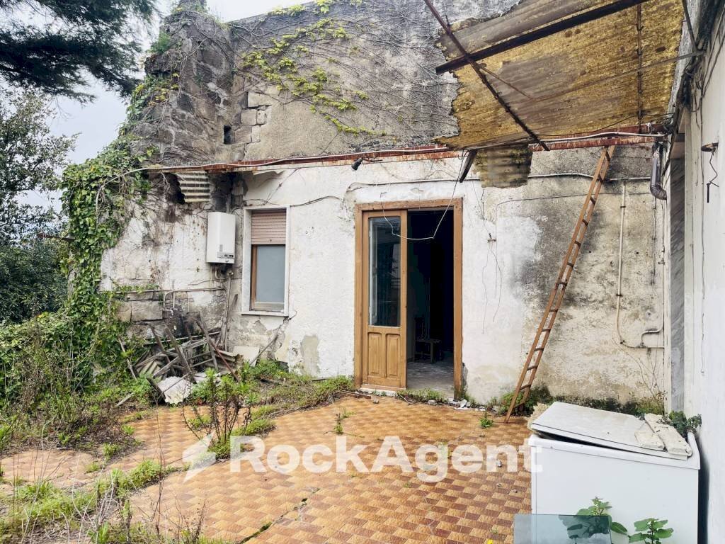 Giardino - Trilocale corso V. Emanuele, 129, Angri - foto 2