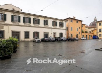 Zona - Stable - Palace piazzetta Spirito Santo, Pistoia - photo 31