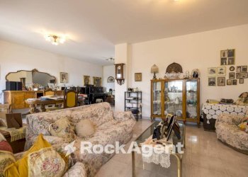 Salone - Villa via dei Tulipani, 25, Soverato - foto 5