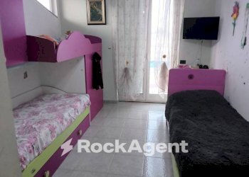 Camera da letto - Appartamento via Leonida Repaci, 7, Monasterace - foto 8