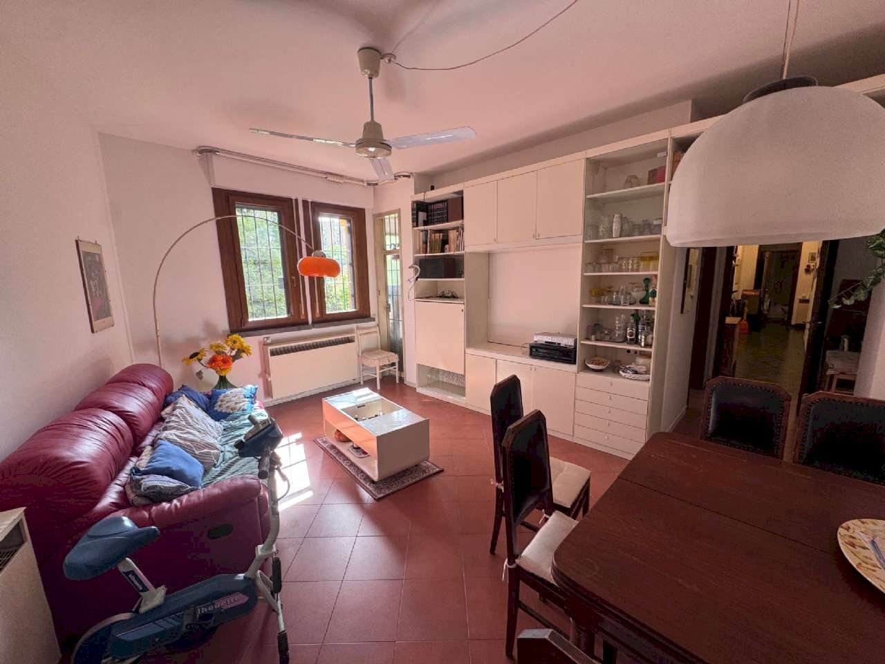 soggiorno/pranzo - Four-room apartment via Spartaco, Bologna (neighborhood Murri) - photo 3