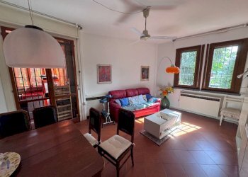 soggiorno/pranzo - Four-room apartment via Spartaco, Bologna (neighborhood Murri) - photo 2