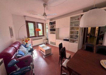 soggiorno/pranzo - Four-room apartment via Spartaco, Bologna (neighborhood Murri) - photo 3