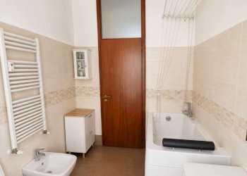 bagno  - Four-room apartment via Spartaco, Bologna (neighborhood Massarenti) - photo 21