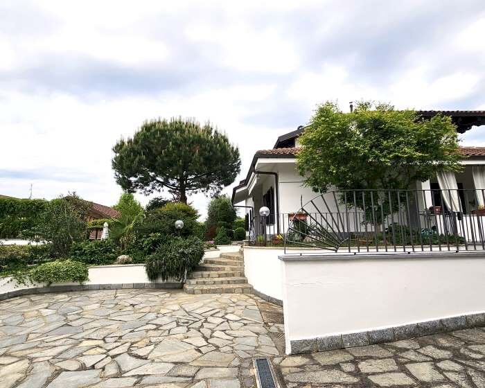 Villa Strada Revigliasco 55, Moncalieri - photo 1