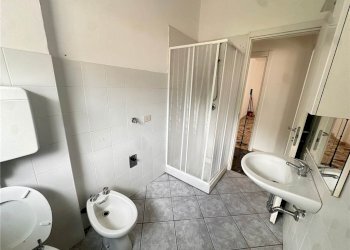 Two-room apartment VIA GIUSEPPE MAZZINI 1, Ponte Lambro - photo 8