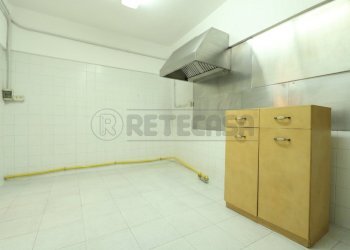 Gemini_Generated_Image_lxkpvzlxkpvzlxkp.png - Locale Commerciale Vicenza - foto 9