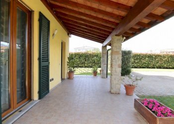 vendesi villetta con piscina - Villa Via Lombarda Lammari 293, Capannori - photo 3