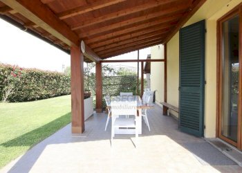vendesi villetta con piscina - Villa Via Lombarda Lammari 293, Capannori - photo 4