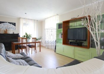vendesi villetta con piscina - Villa Via Lombarda Lammari 293, Capannori - photo 11