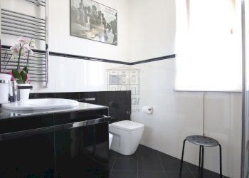 vendesi villetta con piscina - Villa Via Lombarda Lammari 293, Capannori - photo 21