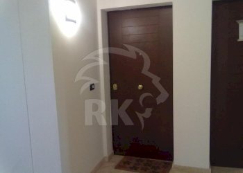 pianerottolo ingresso appartamento.jpg - Three-room apartment Bologna (neighborhood Murri) - photo 4