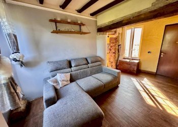 salotto 2.jpeg - Semi-detached house Podenzana - photo 6