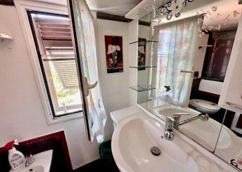 bagno 1.jpeg - Semi-detached house Podenzana - photo 18