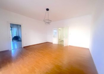 Salone - Appartamento Via della Fisica, Roma (zona EUR) - foto 22