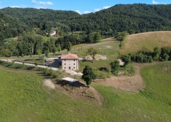 PODERE  MONTALTO (2).jpg - Rustico via Canobbi 8, Castel d'Aiano - foto 1