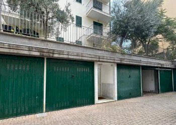 10.jpg - Trilocale all'asta Via Lamarmora 50, Sanremo - foto 9