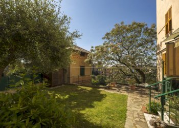 IMG_1460.jpg - Three-room apartment Via Ernesto Cabruna, hamlet Quinto Al Mare, Genova - photo 2